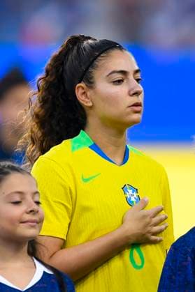 Grenoble, France - June 27: Angelina Costantino of Brazil getting into the field prior to the Women s International Friendly, Länderspiel, Nationalmannschaft match between France and Brazil at Stade des Alpes on June 27, 2025 in Grenoble, France. (Photo by Eurasia Images) Grenoble Stade des Alpes France