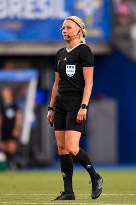 Grenoble, France - June 27: Referee Ewa Augustyn walks in the field during the Women s International Friendly, Länderspiel, Nationalmannschaft match between France and Brazil at Stade des Alpes on June 27, 2025 in Grenoble, France. (Photo by Eurasia Images) Grenoble Stade des Alpes France