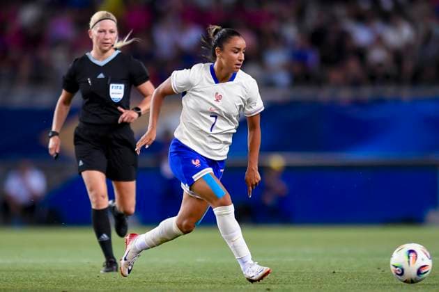 Grenoble, France - June 27: Sakina Karchaoui of France runs with the ball during the Women s International Friendly, Länderspiel, Nationalmannschaft match between France and Brazil at Stade des Alpes on June 27, 2025 in Grenoble, France. (Photo by Eurasia Images) Grenoble Stade des Alpes France