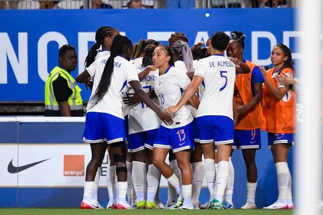 Grenoble, France - June 27: France players celebrate their goal during the Women s International Friendly, Länderspiel, Nationalmannschaft match between France and Brazil at Stade des Alpes on June 27, 2025 in Grenoble, France. (Photo by Eurasia Images) Grenoble Stade des Alpes France