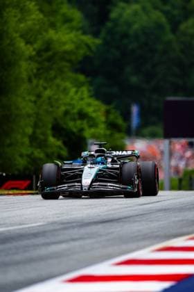 F1 2025: Austrian Grand Prix in Spielberg, Austria - 27 Jun 2025 Mercedes-AMG PETRONAS F1 Team s British driver George Russel is seen in action during the free practice one of the Formula 1 Austrian Grand Prix 2025 at the Redbull Ring. Spielberg Austria Copyright: xLucaxMartinix xSOPAxImagesx LMC00517