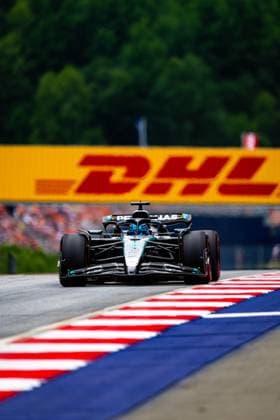 F1 2025: Austrian Grand Prix in Spielberg, Austria - 27 Jun 2025 Mercedes-AMG PETRONAS F1 Team s British driver George Russel is seen in action during the free practice one of the Formula 1 Austrian Grand Prix 2025 at the Redbull Ring. Spielberg Austria Copyright: xLucaxMartinix xSOPAxImagesx LMC00620