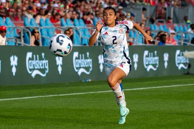 June 27, 2025, Toronto, Ontario, Canada: Gabriela Guillen 2 of Costa Rica in action during an International Friendly, Länderspiel, Nationalmannschaft match at BMO Field on June 27, 2025 in Toronto, Ontario, Canada. The game ended 4-1 for Canada. Toronto Canada - ZUMAm154 20250627_zap_m154_020 Copyright: xAngelxMarchinix