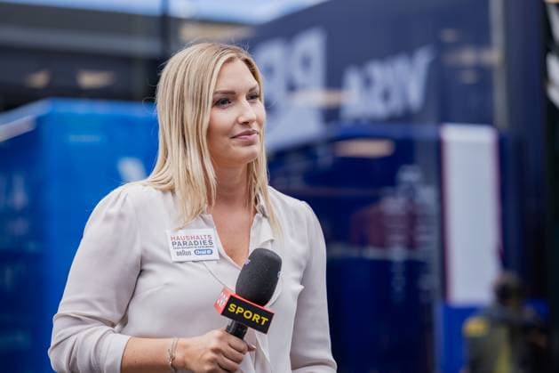 FORMULA 1 - GP of Austria 2025 SPIELBERG,AUSTRIA,28.JUN.25 - MOTORSPORTS, FORMULA 1 - Grand Prix of Austria, Red Bull Ring, practice and qualifying. Image shows Bianca Steiner (ORF).  GEPAxpictures xMatthiasxTrinkl