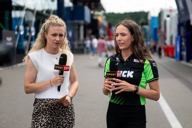 Emma Felbermayr (F1 Academy Rennfahrerin, Kick Stake Sauber Audi F1 Team, Oesterreich) beim ORF TV Interview mit Alina Eberstaller (ORF TV Moderatorin), AUT, Formel 1 Weltmeisterschaft, MSC Cruises Grand Prix von Oesterreich, Red Bull Ring Spielberg, Qualifying Day, Saison 2025, 28.06.2025 AUT, Formel 1 Weltmeisterschaft, MSC Cruises Grand Prix von Oesterreich, Red Bull Ring Spielberg, Qualifying Day, Saison 2025, 28.06.2025 Spielberg Copyright: xEibner-Pressefoto Memmlerx EP_MMR