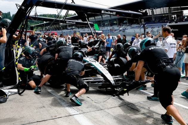 F1 - AUSTRIAN GRAND PRIX 2025 Mercedes AMG F1 Team pit stop practice during the Formula 1 MSC Cruises Austrian Grand Prix 2025, 11th round of the 2025 FIA Formula One World Championship, WM, Weltmeisterschaft from June 27 to 29, 2025 on the Red Bull Ring, in Spielberg, Austria - SpielbergAustria  Copyright: xDPPIx
