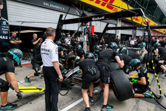 F1 - AUSTRIAN GRAND PRIX 2025 Mercedes AMG F1 Team pit stop practice during the Formula 1 MSC Cruises Austrian Grand Prix 2025, 11th round of the 2025 FIA Formula One World Championship, WM, Weltmeisterschaft from June 27 to 29, 2025 on the Red Bull Ring, in Spielberg, Austria - SpielbergAustria  Copyright: xDPPIx