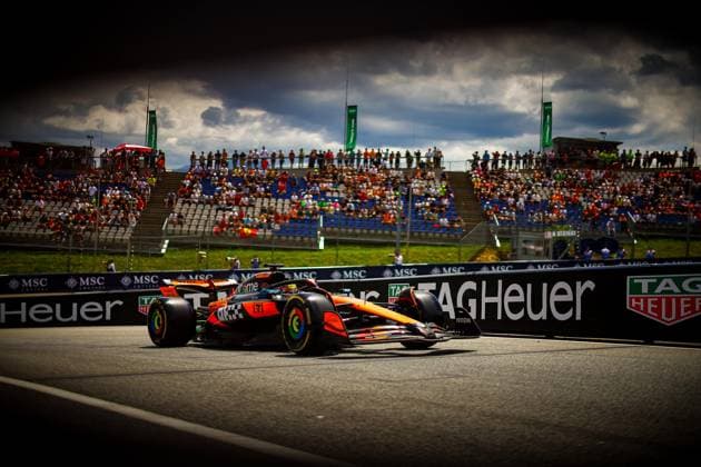 MOTORI - Formula 1 - MSC Cruises Austrian Grand Prix 2025 81 Oscar Piastri, (AUS) McLaren Mercedes MCL39, during the Austrian GP, Spielberg 26-29 June 2025, Red Bull Ring Formula 1 World Championship, WM, Weltmeisterschaft 2025. Austria Austria  Copyright: xIPAxSport ABACAx