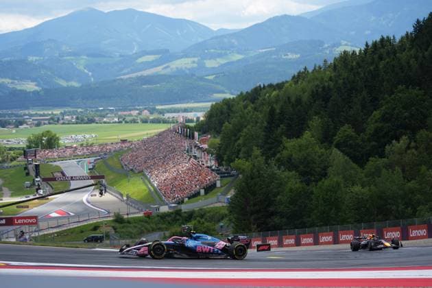 Formel 1 Großer Preis von Österreich 2025 28.06.2025, Red Bull Ring, Spielberg, Formel 1 Großer Preis von Österreich 2025 , im Bild Franco Colapinto (ARG), BWT Alpine F1 Team, Max Verstappen (NLD), Oracle Red Bull Racing
