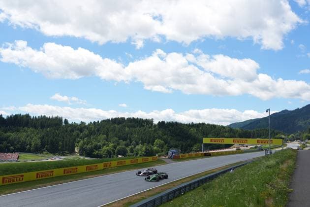 Formel 1 Großer Preis von Österreich 2025 28.06.2025, Red Bull Ring, Spielberg, Formel 1 Großer Preis von Österreich 2025 , im Bild Nico Hülkenberg (DEU), Stake F1 Team Kick Sauber, Oliver Bearman (GBR), MoneyGram Haas F1 Team