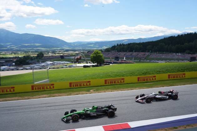 Formel 1 Großer Preis von Österreich 2025 28.06.2025, Red Bull Ring, Spielberg, Formel 1 Großer Preis von Österreich 2025 , im Bild Nico Hülkenberg (DEU), Stake F1 Team Kick Sauber, Oliver Bearman (GBR), MoneyGram Haas F1 Team
