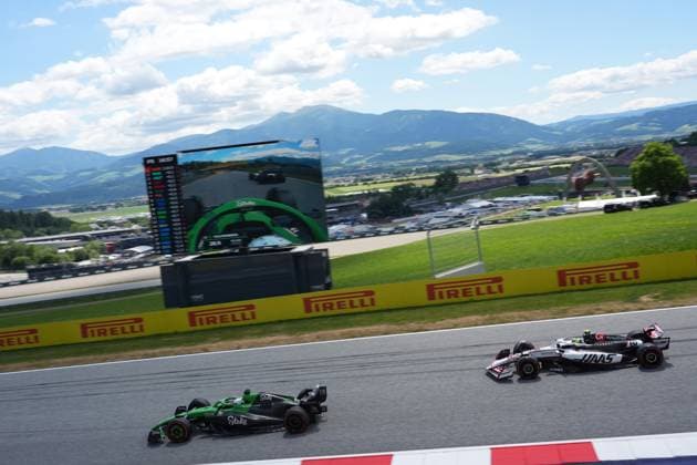Formel 1 Großer Preis von Österreich 2025 28.06.2025, Red Bull Ring, Spielberg, Formel 1 Großer Preis von Österreich 2025 , im Bild Nico Hülkenberg (DEU), Stake F1 Team Kick Sauber, Oliver Bearman (GBR), MoneyGram Haas F1 Team