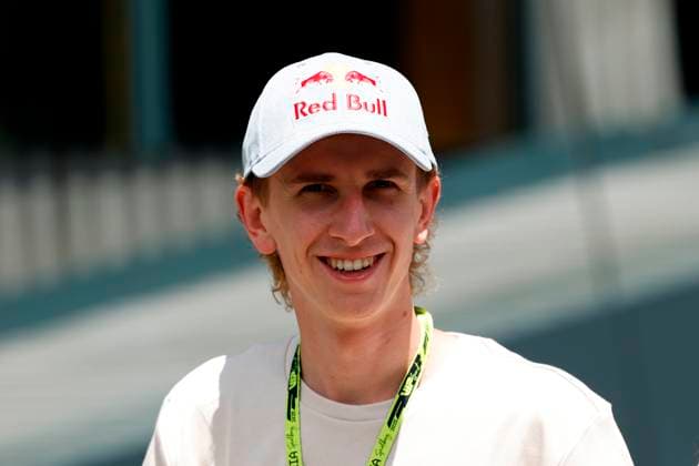 28.06.2025, xsvx, Motorsport FIA Formel 1, Grand Prix von Österreich v.l. Skispringer Daniel Tschofenig (FIA REGULATIONS PROHIBIT ANY USE OF PHOTOGRAPHS as IMAGE SEQUENCES and or QUASI-VIDEO) Zeltweg-Spielberg