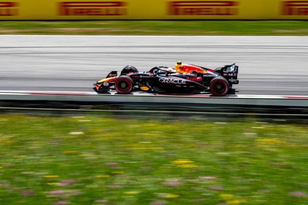 F1 - AUSTRIAN GRAND PRIX 2025 22 TSUNODA Yuki (jap), Red Bull Racing RB21, action during the Formula 1 MSC Cruises Austrian Grand Prix 2025, 11th round of the 2025 FIA Formula One World Championship, WM, Weltmeisterschaft from June 27 to 29, 2025 on the Red Bull Ring, in Spielberg, Austria - SpielbergAustria  Copyright: xALBERTOxVIMERCATIx