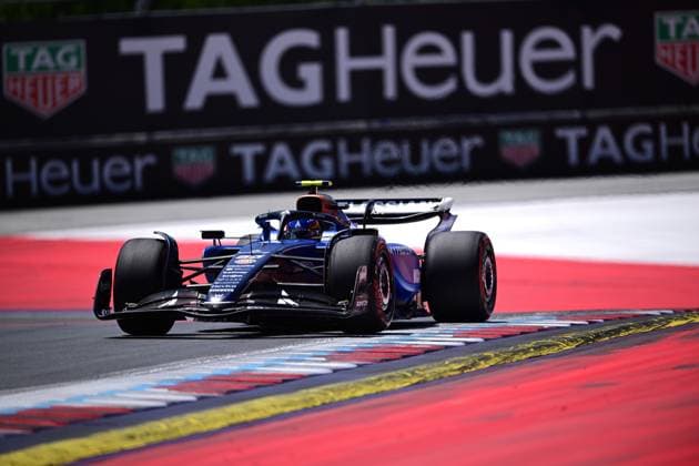 F1 Grand Prix of Austria - Qualifying Carlos Sainz of the Williams F1 Team drives during qualifying for the 12th round of the Formula 1 World Championship, WM, Weltmeisterschaft at the Red Bull Ring in Spielberg, Styria, Austria, on June 28, 2025. Spielberg Styria Austria  Copyright: xAndreaxDiodatox originalFilename:diodato-formula1250628_np4D6.jpg