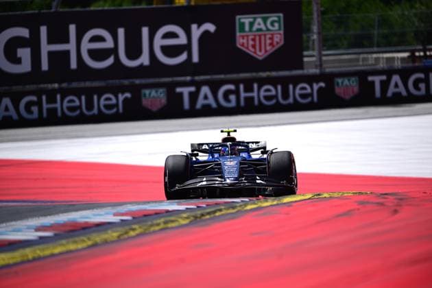 F1 Grand Prix of Austria - Qualifying Carlos Sainz of the Williams F1 Team drives during qualifying for the 12th round of the Formula 1 World Championship, WM, Weltmeisterschaft at the Red Bull Ring in Spielberg, Styria, Austria, on June 28, 2025. Spielberg Styria Austria  Copyright: xAndreaxDiodatox originalFilename:diodato-formula1250628_npMd6.jpg