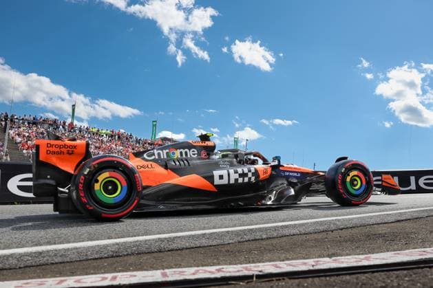 Lando Norris (McLaren Formula 1 Team 4) kommt aus der Boxengasse, Qualifying, Grosser Preis von Oesterreich, Motorsport, Herren, Formel 1, 28.06.2025 Spielberg Steiermark Oesterreich