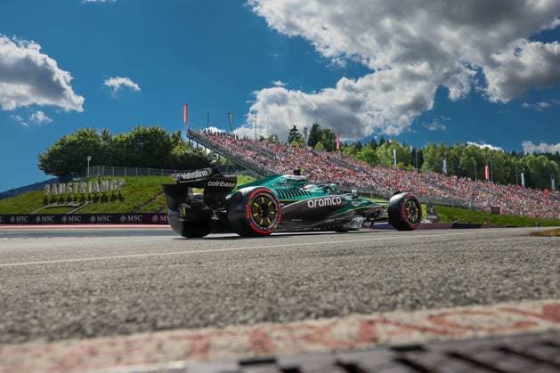 Fernando Alonso (Aston Martin Aramco 14) kommt aus der Boxengasse, Qualifying, Grosser Preis von Oesterreich, Motorsport, Herren, Formel 1, 28.06.2025 Spielberg Steiermark Oesterreich