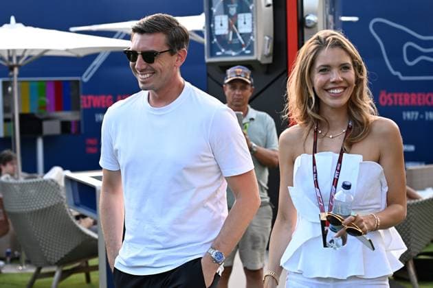 28.06.2025, xsvx, Motorsport FIA Formel 1, Grand Prix von Österreich v.l. Victoria Swarovski und Mark Mateschitz (FIA REGULATIONS PROHIBIT ANY USE OF PHOTOGRAPHS as IMAGE SEQUENCES and or QUASI-VIDEO) Zeltweg-Spielberg