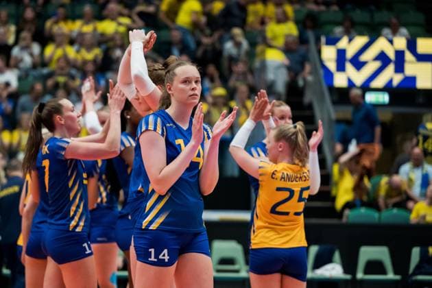 250628 Hanna Hellvig of Sweden looks dejected after Women s European Golden League semifinal volleyball match between Sweden and Ukraine on June 28, 2025 in Ängelholm. Photo: Petter Arvidson BILDBYRAN kod PA PA1041 volleyboll volleyball european golden league semifinal semifinals sverige ukraine sweden dam bbeng ukraina depp Copyright: PETTERxARVIDSON BB250628PA074