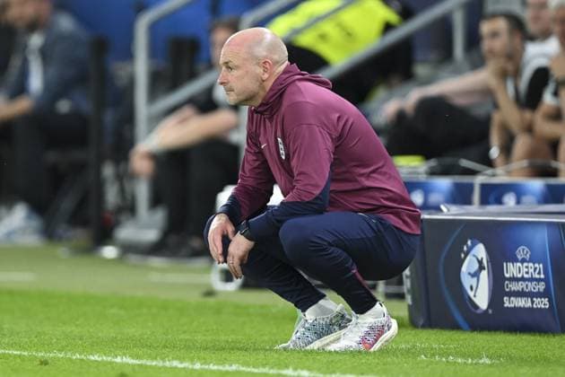 BRATISLAVA - England U21, U 21 coach Lee Carsley at the National Football Stadium during the Under-21 European Championship, EM, Europameisterschaft final between Young England and Young Germany. ANP Hollandse Hoogte UEFA European Under-21 Championship 2025 Final 2024 25 xVIxANPxSportx xGerritxvanxKeulenxIVx 530646601 originalFilename: 530646601.jpg
