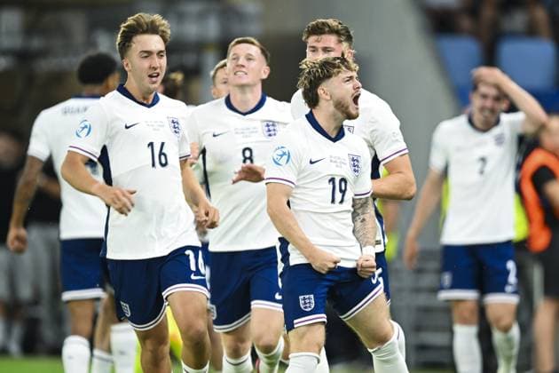 BRATISLAVA - Harvey Elliot of England U21, U 21 (r) cheers after scoring 1-0 at the National Football Stadium during the Under-21 European Championship, EM, Europameisterschaft final between Young England and Young Germany. ANP Hollandse Hoogte UEFA European Under-21 Championship 2025 Final 2024 25 xVIxANPxSportx xGerritxvanxKeulenxIVx 530646642 originalFilename: 530646642.jpg