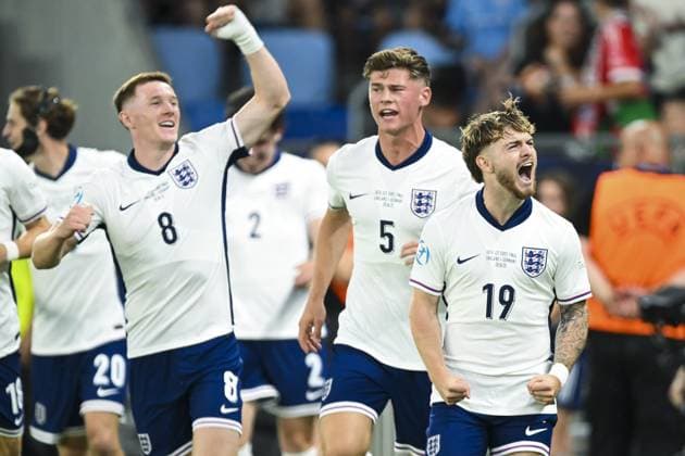 BRATISLAVA - Harvey Elliot of England U21, U 21 (r) cheers after scoring 1-0 at the National Football Stadium during the Under-21 European Championship, EM, Europameisterschaft final between Young England and Young Germany. ANP Hollandse Hoogte UEFA European Under-21 Championship 2025 Final 2024 25 xVIxANPxSportx xGerritxvanxKeulenxIVx 530646923 originalFilename: 530646923.jpg