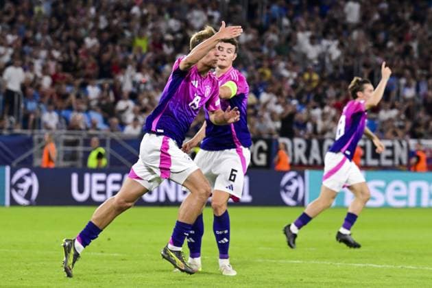 BRATISLAVA - Nelson Weiper of Germany U21, U 21 (l) cheers after scoring 2-1 at the National Football Stadium during the Under-21 European Championship, EM, Europameisterschaft final between Young England and Young Germany. ANP Hollandse Hoogte UEFA European Under-21 Championship 2025 Final 2024 25 xVIxANPxSportx xGerritxvanxKeulenxIVx 530649778 originalFilename: 530649778.jpg