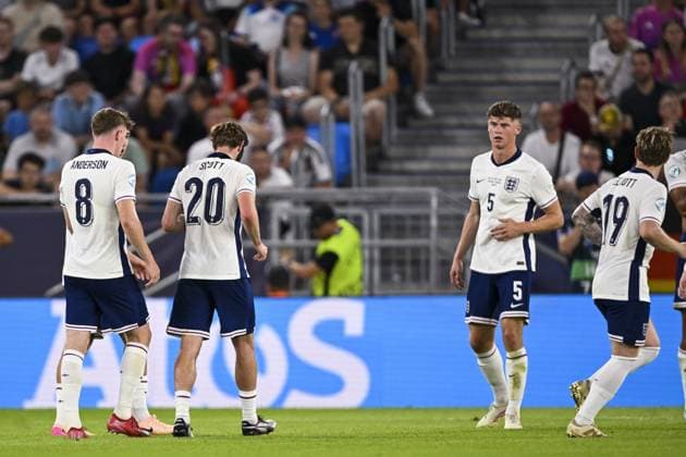 BRATISLAVA - Elliot Anderson of England U21, U 21 Alex Scott of England U21, Charlie Cresswell of England U21, Harvey Elliot of England U21 (l-r) at the National Football Stadium during the Under-21 European Championship, EM, Europameisterschaft final between Young England and Young Germany. ANP Hollandse Hoogte UEFA European Under-21 Championship 2025 Final 2024 25 xVIxANPxSportx xGerritxvanxKeulenxIVx 530649868 originalFilename: 530649868.jpg
