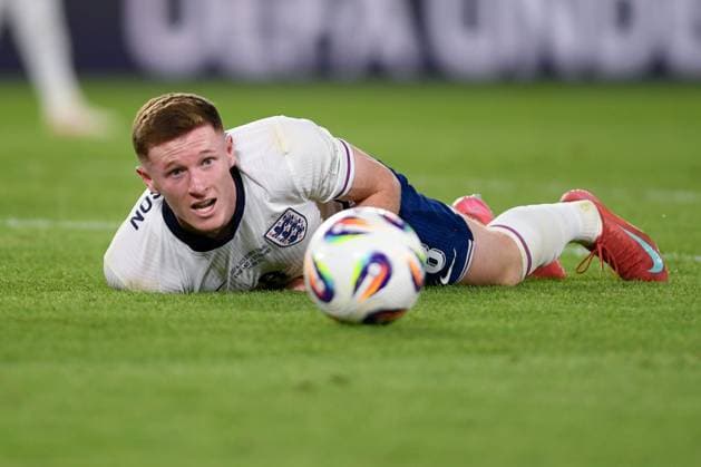 Elliot Anderson of England U21, U 21 goes down under the challenge of Nnamdi Collins of Germany England U21 v Netherlands U21, UEFA U21 Championship, Final, National Football Stadium, Bratislava, Slovakia - 28 Jun 2025Bratislava National Football Stadium Slovakia  Copyright: xAlexxNicodim Shutterstockx 15377260ds