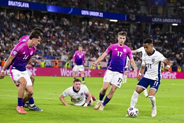 BRATISLAVA - Tim Oermann of Germany U21, U 21 Elliot Anderson of England U21, Brajan Gruda of Germany U21, Omari Hutchinson of England U21 (l-r) at the National Football Stadium during the Under-21 European Championship, EM, Europameisterschaft final between Young England and Young Germany. ANP Hollandse Hoogte UEFA European Under-21 Championship 2025 Final 2024 25 xVIxANPxSportx xGerritxvanxKeulenxIVx 530651847 originalFilename: 530651847.jpg