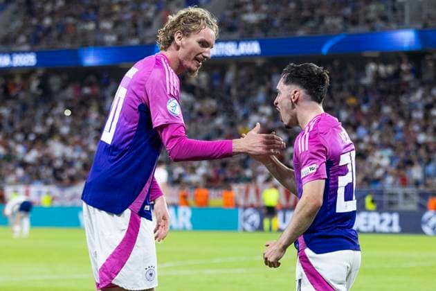 UEFA U21, U 21 Europameisterschaft, Finale: England - Deutschland; 28.06.2025 Nick Woltemade (Deutschland, 10) jubelt mit Paul Nebel (Deutschland, 20) bei der UEFA U21-Europameisterschaft im Finalspiel England - Deutschland, am 28.06.2025, National Football Stadium, Bratislava, Slowakei Copyright: xBEAUTIFULxSPORTS Meuselx