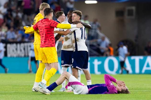 UEFA U21, U 21 Europameisterschaft, Finale: England - Deutschland; 28.06.2025 Nick Woltemade (Deutschland, 10) am Boden während England feiert bei der UEFA U21-Europameisterschaft im Finalspiel England - Deutschland, am 28.06.2025, National Football Stadium, Bratislava, Slowakei Copyright: xBEAUTIFULxSPORTS Meuselx