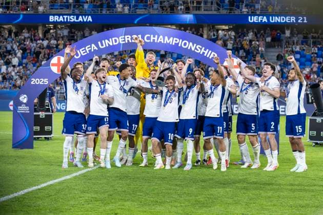 UEFA U21, U 21 Europameisterschaft, Finale: England - Deutschland; 28.06.2025 Die englische U21-Nationalmannschaft bejubelt den Titelgewinn bei der UEFA U21-Europameisterschaft im Finalspiel England - Deutschland, am 28.06.2025, National Football Stadium, Bratislava, Slowakei Copyright: xBEAUTIFULxSPORTS Meuselx