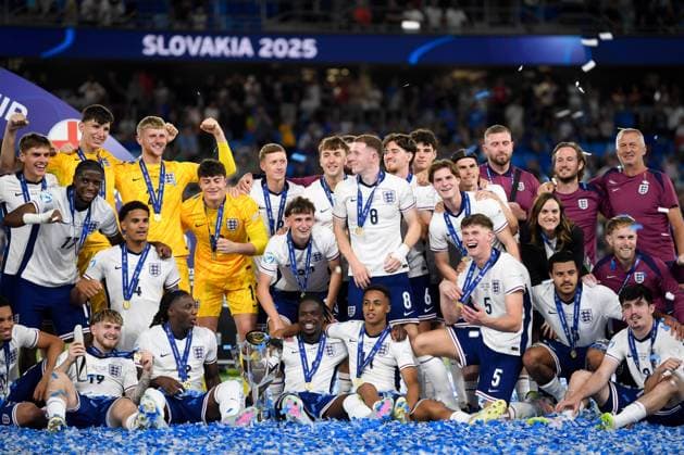 England lift the UEFA Under 21 Euro 2025 Trophy England U21, U 21 v Netherlands U21, UEFA U21 Championship, Final, National Football Stadium, Bratislava, Slovakia - 28 Jun 2025Bratislava National Football Stadium Slovakia  Copyright: xAlexxNicodim Shutterstockx 15377260fp