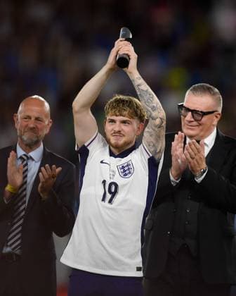 Harvey Elliott of England U21, U 21 lifts the UEFA Under 21 Euro 2025 player of the match Trophy England U21 v Netherlands U21, UEFA U21 Championship, Final, National Football Stadium, Bratislava, Slovakia - 28 Jun 2025Bratislava National Football Stadium Slovakia  Copyright: xAlexxNicodim Shutterstockx 15377260fx