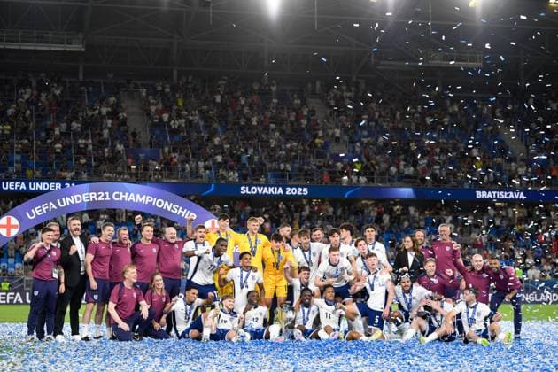 England lift the UEFA Under 21 Euro 2025 Trophy England U21, U 21 v Netherlands U21, UEFA U21 Championship, Final, National Football Stadium, Bratislava, Slovakia - 28 Jun 2025Bratislava National Football Stadium Slovakia  Copyright: xAlexxNicodim Shutterstockx 15377260gc
