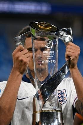 Jarrell Quansah of England U21, U 21 with the trophy England U21 v Netherlands U21, UEFA U21 Championship, Final, National Football Stadium, Bratislava, Slovakia - 28 Jun 2025Bratislava National Football Stadium Slovakia  Copyright: xAlexxNicodim Shutterstockx 15377260gu