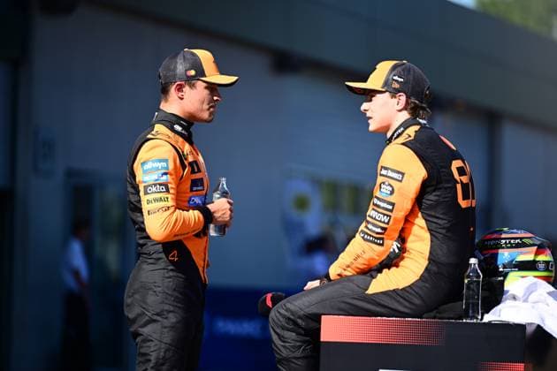 F1 Grand Prix of Austria - Qualifying Lando Norris and Oscar Piastri of the McLaren F1 Team celebrate after qualifying in Spielberg, Styria, Austria, on June 27, 2025, during the 12th round of the Formula 1 World Championship, WM, Weltmeisterschaft Spielberg Styria Austria  Copyright: xAndreaxDiodatox originalFilename:diodato-formula1250627_npDLZ.jpg
