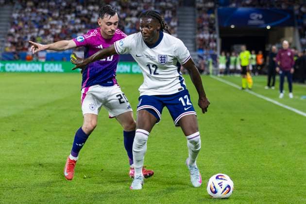 UEFA U21, U 21 Europameisterschaft, Finale: England - Deutschland; 28.06.2025 Brooke Norton-Cuffy (England, 12), Paul Nebel (Deutschland, 20) bei der UEFA U21-Europameisterschaft im Finalspiel England - Deutschland, am 28.06.2025, National Football Stadium, Bratislava, Slowakei Copyright: xBEAUTIFULxSPORTS Meuselx