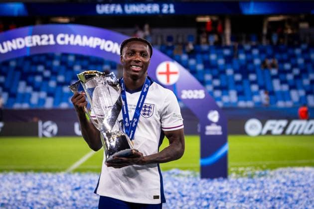 ENGLAND U21, U 21 - GERMANY U21 FINAL Brooke Norton Cuffy of England celebrates with a trophy after the UEFA European Under-21 Championship 2025 Final football match between England U21 and Germany U21. National Football Stadium (Tehelene Pole), Bratislava, Slovakia, June 28, 2025. Photo by Branislav Racko Copyright: xx _BRR4414