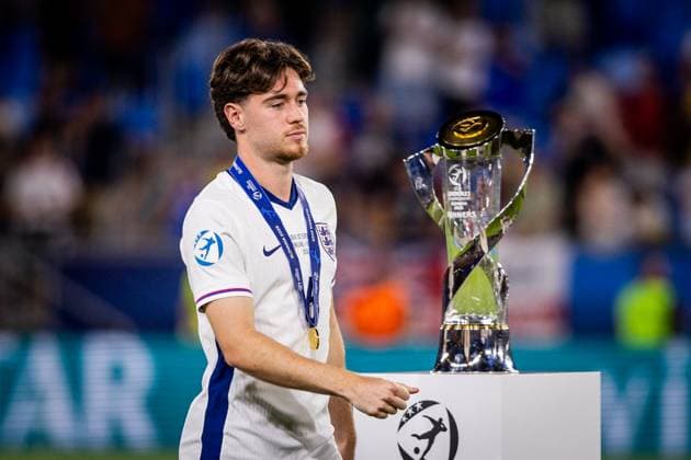 ENGLAND U21, U 21 - GERMANY U21 FINAL Hayden Hackney of England with a trophy after the UEFA European Under-21 Championship 2025 Final football match between England U21 and Germany U21. National Football Stadium (Tehelene Pole), Bratislava, Slovakia, June 28, 2025. Photo by Branislav Racko Copyright: xx 080A3486