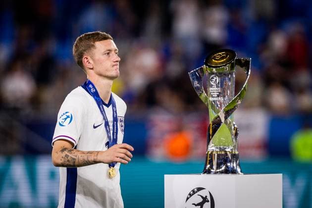 ENGLAND U21, U 21 - GERMANY U21 FINAL Jay Stansfield of England with a trophy after the UEFA European Under-21 Championship 2025 Final football match between England U21 and Germany U21. National Football Stadium (Tehelene Pole), Bratislava, Slovakia, June 28, 2025. Photo by Branislav Racko Copyright: xx 080A3498