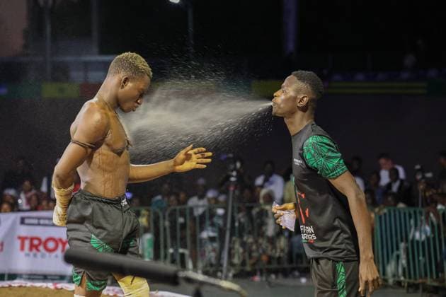 Sport Themen der Woche KW26 Sport Bilder des Tages African Warrior Dambe World Series set to kick off in Abuja, Nigeria ABUJA, NIGERIA - JUNE 28: Dambe fighters face off in the African Warrior Dambe World Series championship held in Abuja, Nigeria on June 28, 2025. Traditionally practiced by the Hausa people of northern Nigeria, Dambe is a fierce combat in which one hand is used as a spear and the other as a shield. Emmanuel Osodi Anadolu Abuja Nigeria. Editorial use only. Please get in touch for any other usage.  Copyright: x2025xAnadoluxEmmanuelxOsodix