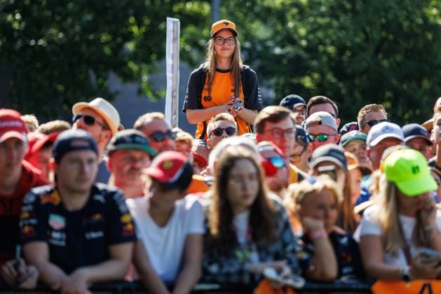 Fans warten auf die Fahrer, Grosser Preis von Oesterreich, Motorsport, Formel 1, Saison 2025, 29.06.2025 Grosser Preis von Oesterreich, Motorsport, Formel 1, Saison 2025, 29.06.2025 Copyright: xEibner-Pressefoto AlexanderxNeisx EP_ANS