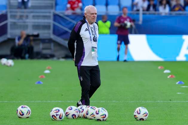 Assistenztrainer Hermann Gerland (Germany) schaut, UEFA European Under-21 Championship 2025 Final, England v Germany Final, National Football Stadium am 28. June 2025 in Bratislava, Slowakei. (Foto von Marco Steinbrenner DeFodi Images) Assistenztrainer Hermann Gerland (Germany) looks on, UEFA European Under-21 Championship 2025 Final, England v Germany Final, National Football Stadium, June 28, 2025 in Bratislava, Slovakia. (Photo by Marco Steinbrenner DeFodi Images)