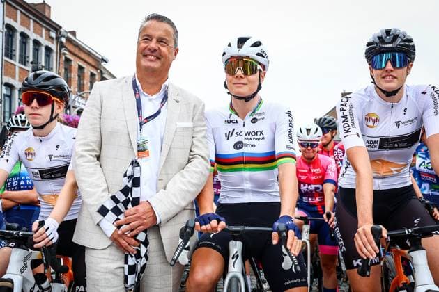 Belgian Lotte Kopecky of SD Worx-Protime and Laurent Devin, mayor of Binche pictured before the women s elite road race of the Belgian Cycling Championships, 132,8 km from and to the Grand Place square in Binche on Sunday 29 June 2025. DAVIDxPINTENS  x128047912x