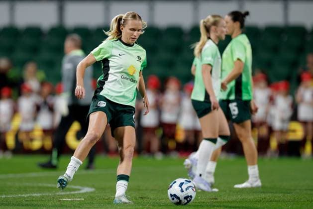 SOCCER AUSTRALIA SLOVENIA, Kaitlyn Torpey of Australia is seen warming up before the Women s friendly international soccer match between Australia and Slovenia at HBF Park in Perth, Sunday, June 29, 2025. ( NO ARCHIVING, EDITORIAL USE ONLY PERTH WESTERN AUSTRALIA AUSTRALIA  Copyright: xRICHARDxWAINWRIGHTx 20250629139527001045