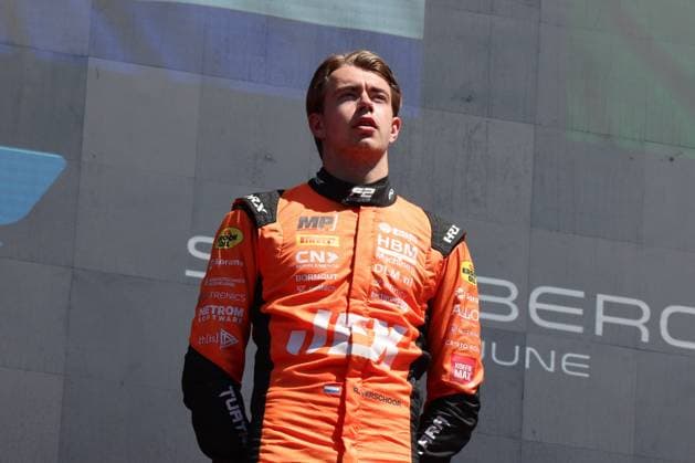 Richard Verschoor (MP Motorsport, Formel 2) gewinnt Feature Race, Podium, Grosser Preis von Oesterreich, Motorsport, Herren, Formel 1, 29.06.2025 Spielberg Steiermark Oesterreich