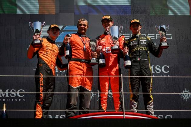 AUTO - FORMULA 2 2025 - AUSTRIA VERSCHOOR Ricard (nld), MP Motorsport, Dallara F2 2024, portrait FORNAROLI Leonardo (ita), Invicta Racing, Dallara F2 2024, portrait DUNNE Alex (irl), Rodin Motorsport, Dallara F2 2024, portrait podium during the 7th round of the 2025 FIA Formula 2 Championship from June 27 to 29, 2025 on the Red Bull Ring, in Spielberg, Austria - SpielbergAustria Copyright: xXavixBonillax